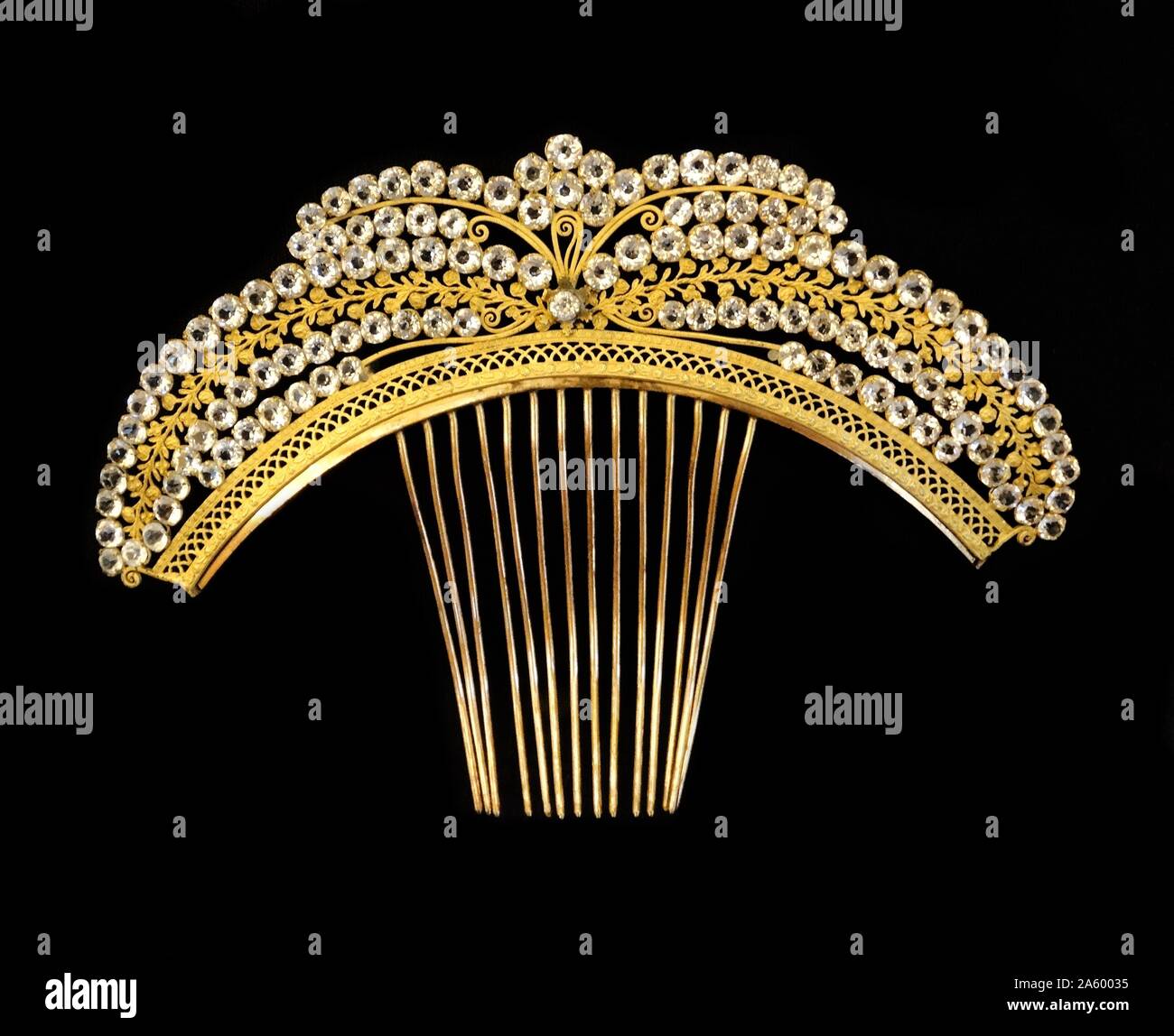 Gold metal italian italy comb 19th century hi-res stock photography and images - Alamy Gold metal italian italy comb 19th century hi-res stock photography and images - Alamy