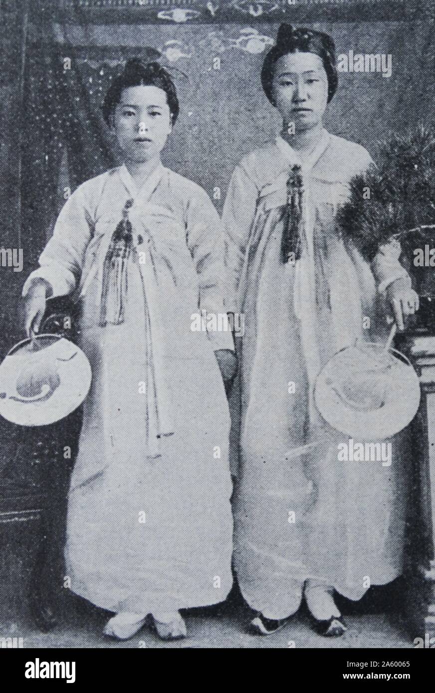 Photographic portrait of Korean ladies attached to the court. Dated 1890 Stock Photo