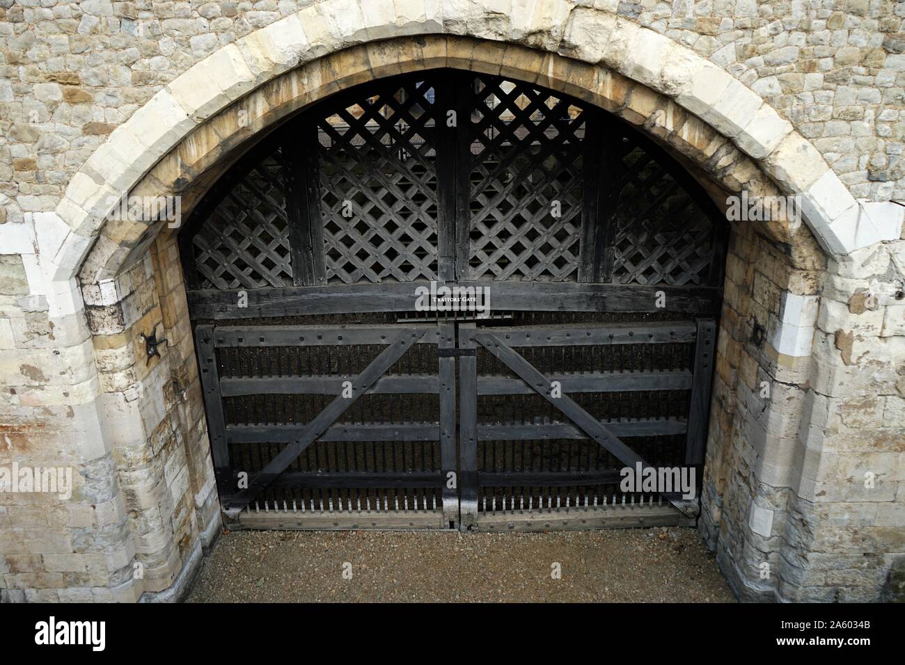 Traitors' Gate at the Tower of London. Prisoner's would have entered the Tower of London through this gate. Built by Edward I (1239-1307). Dated 13th Century Stock Photo