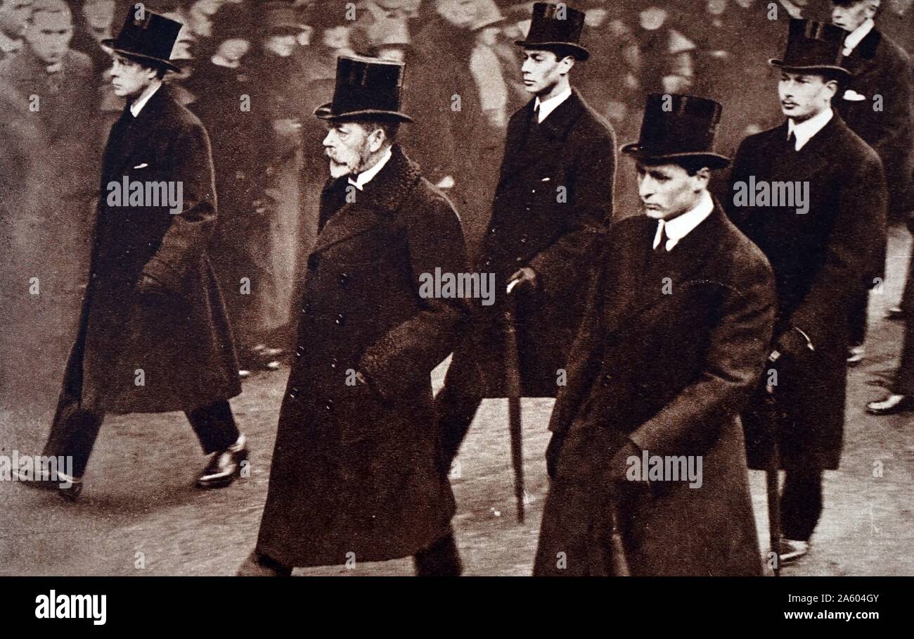 Photograph of the Funeral procession for Queen Alexandra of Denmark (1844-1925) to Westminster Abbey. Pictured: King George V (1865-1936), Edward, Prince of Wales (1894-1972), Crown Prince Olaf V of Norway (1903-1991), (1895-1952) and Prince Henry, Duke of Gloucester (1900-1974). Dated 20th Century Stock Photo