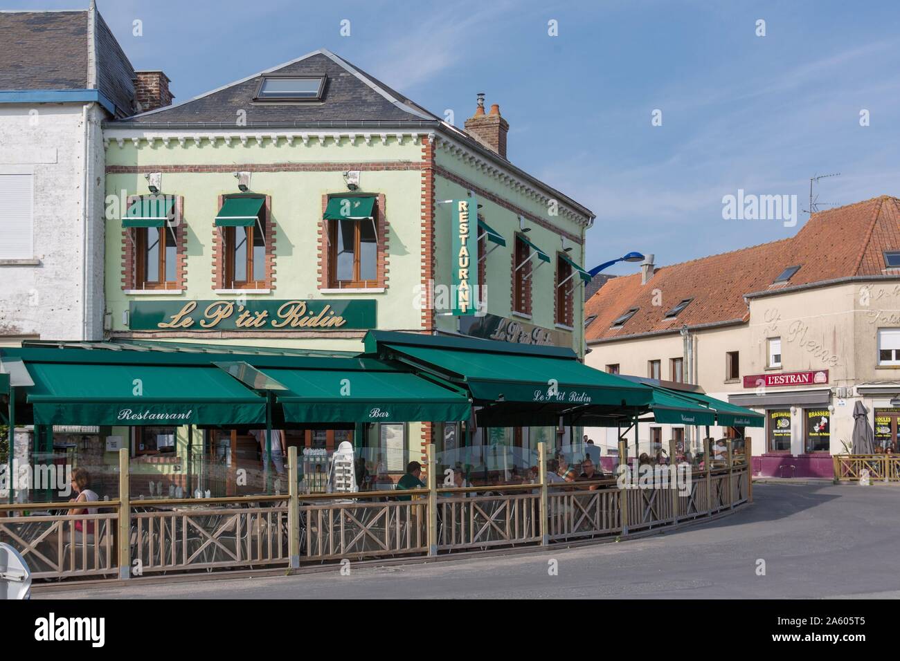 France, Somme, Baie de Somme, Le Crotoy, Place Jeanne d’Arc Stock Photo Alamy