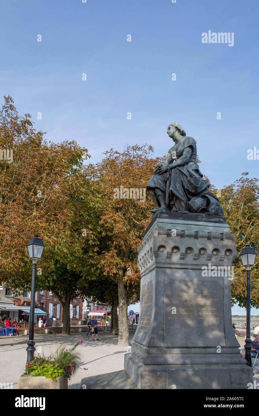 France, Somme, Baie de Somme (Somme Bay), Le Crotoy, Place Jeanne d’Arc Stock Photo Alamy