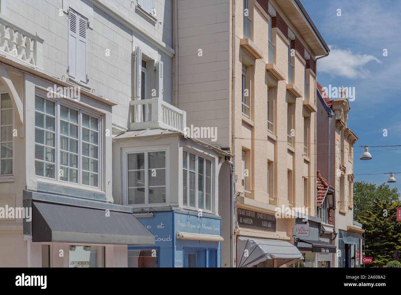 France, Pas de Calais, Côte d'Opale, Le Touquet Paris Plage, Rue Saint Jean Stock Photo Alamy