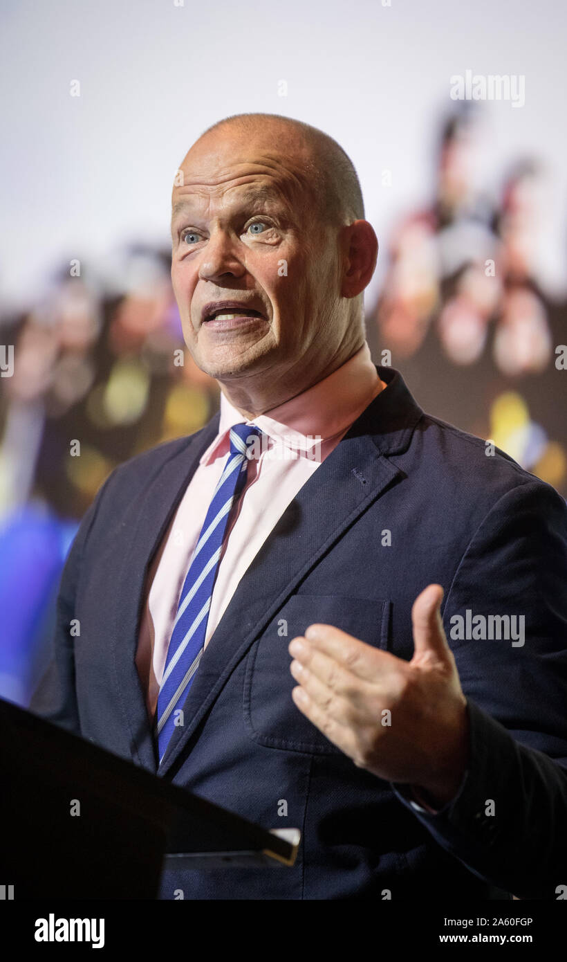 Robert swan pole hires stock photography and images Alamy