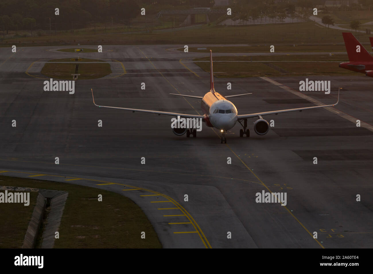 Commercial transport aircraft hi-res stock photography and images - Alamy