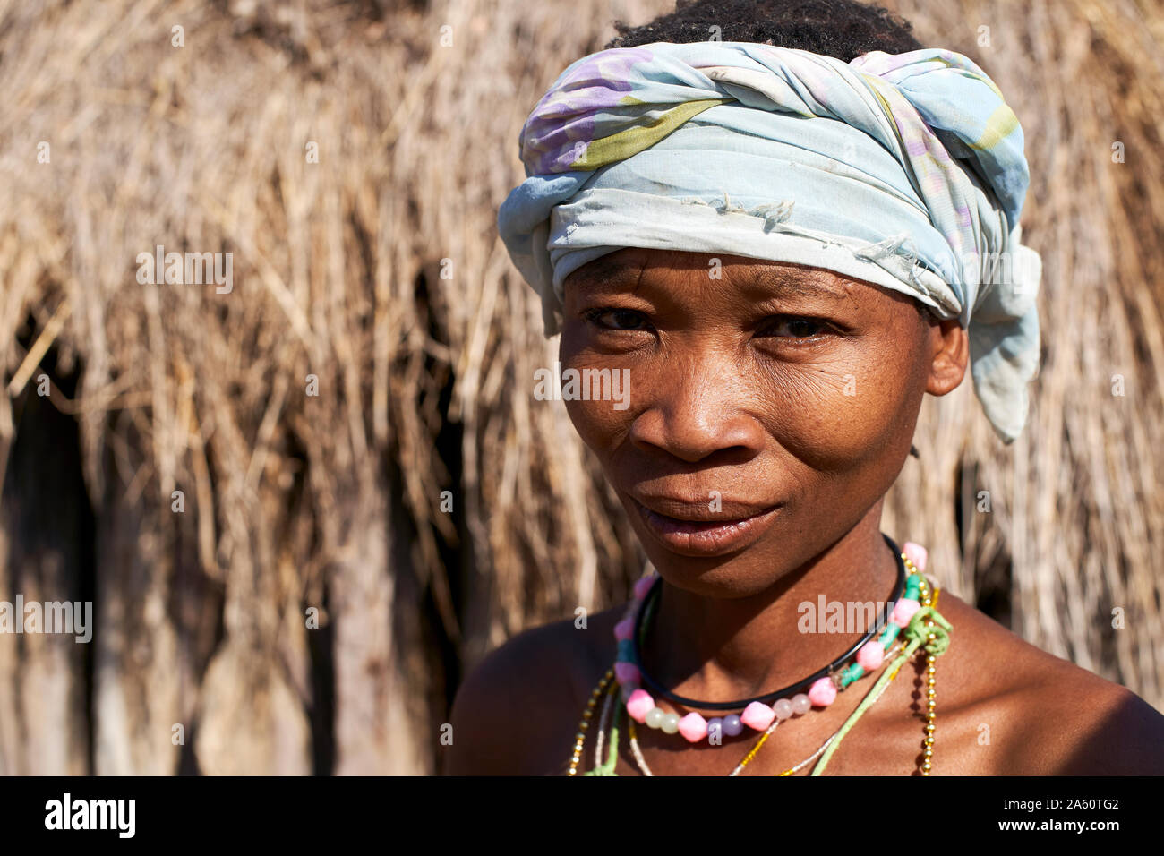 Khoisan tribe woman hi-res stock photography and images - Alamy