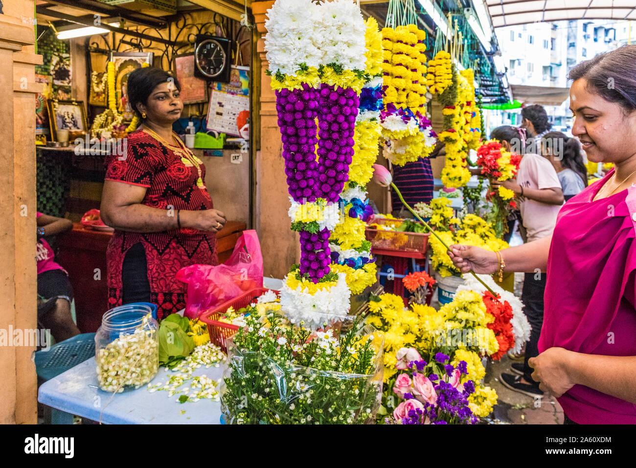 colourful-garland-stalls-in-little-india-in-kuala-lumpur-malaysia