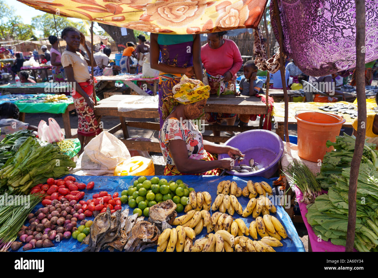 Weekly market at Belo sur Tsiribihina, Menabe region, Western Madagascar, Africa Stock Photo