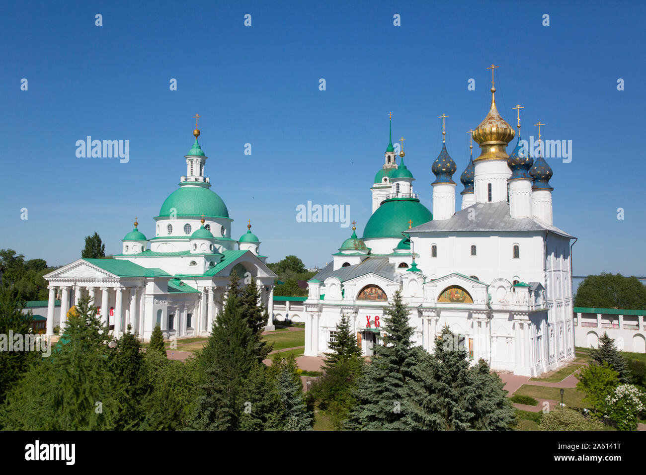 Spaso-Yakovlevsky Monastery dating from the 14th century, near Rostov Veliky, Golden Ring, Yaroslavl Oblast, Russia, Europe Stock Photo