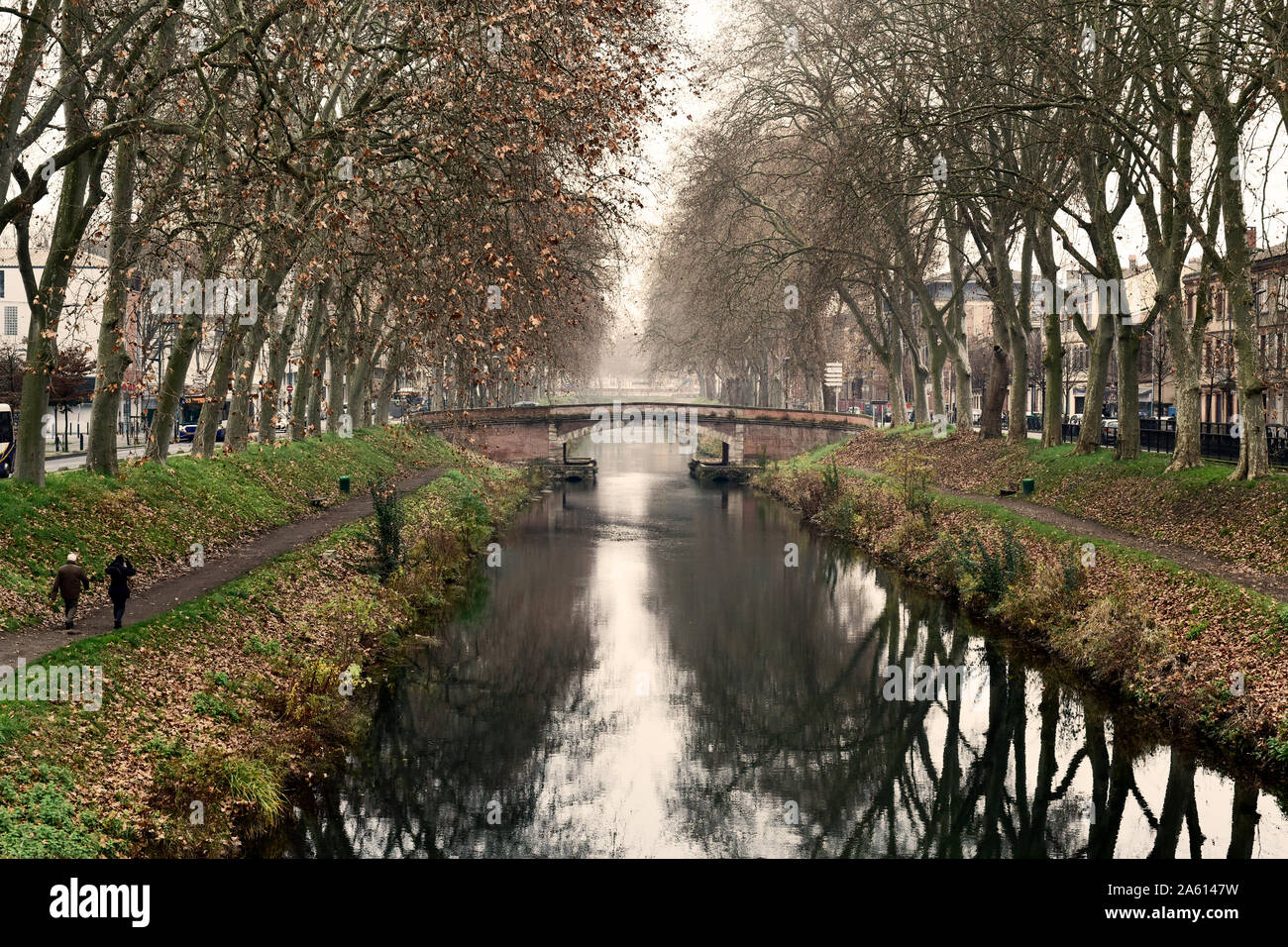 TOULOUSE, FRANCE - DESEMBER 30, 2016: A view of the Canal de Brienne in Toulouse, France, which connects the Garonne River with the Canal du Midi and Stock Photo