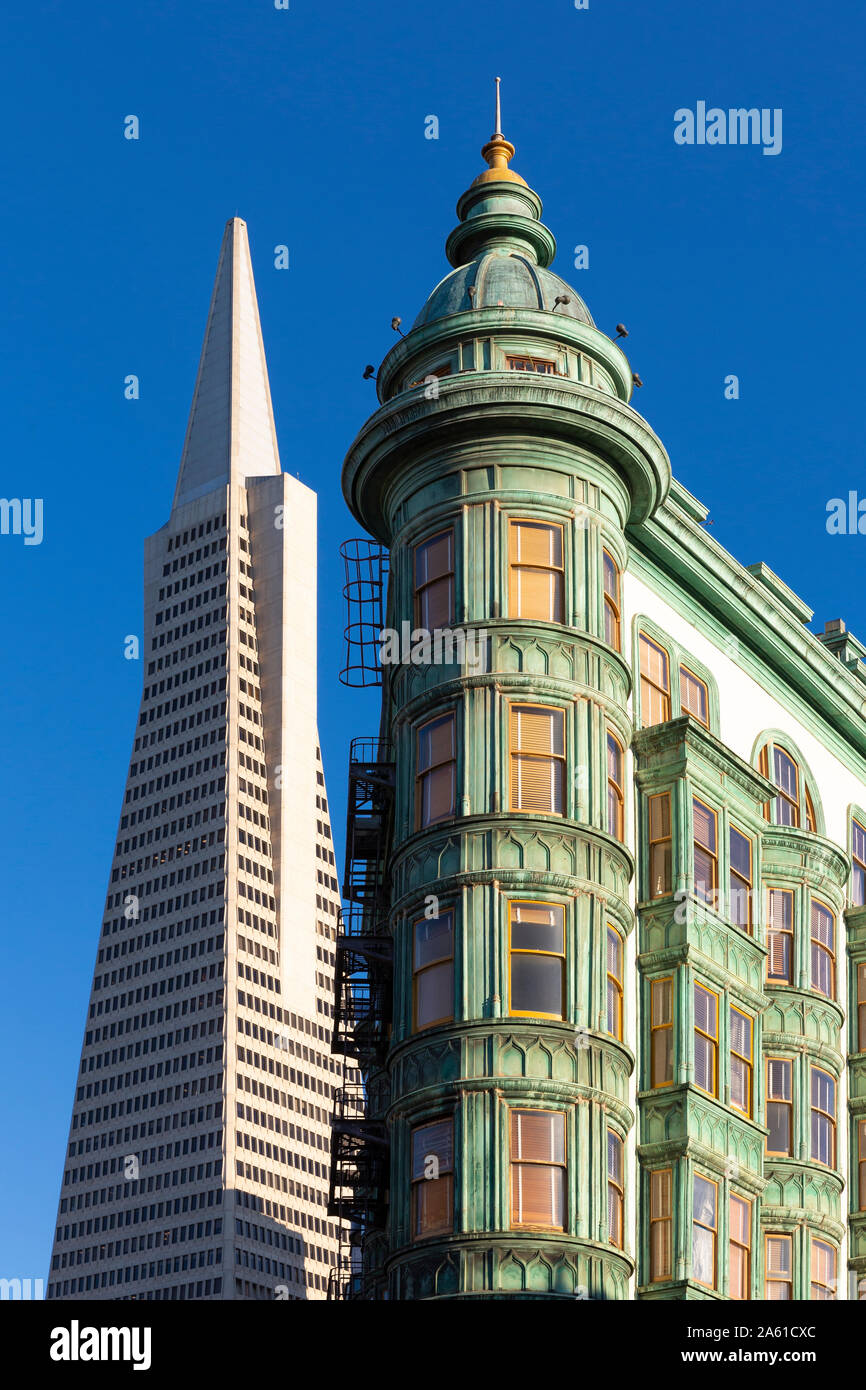 The Columbus Tower a designated landmark built in 1907 and the Transamerica Pyramid, San Francisco's second tallest building, completed in 1972. Stock Photo