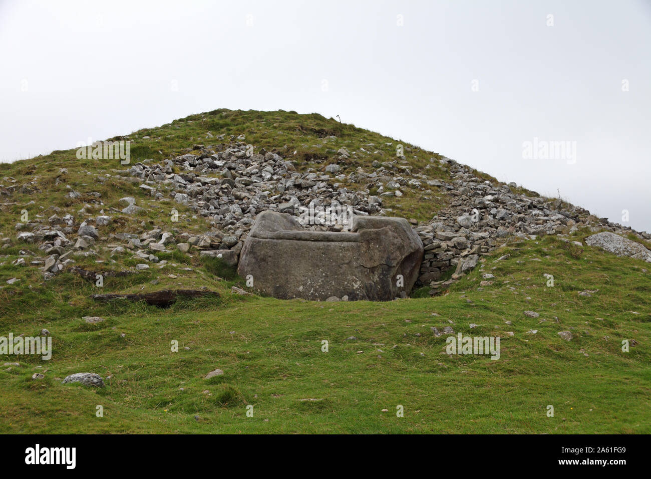 Hill of the Hag (Cairn L) with the Hag's Chair seen below at Loughcrew Cairns Neolithic passage tombs, Loughcrew, Oldcastle, County Meath, Republic of Ireland Stock Photo