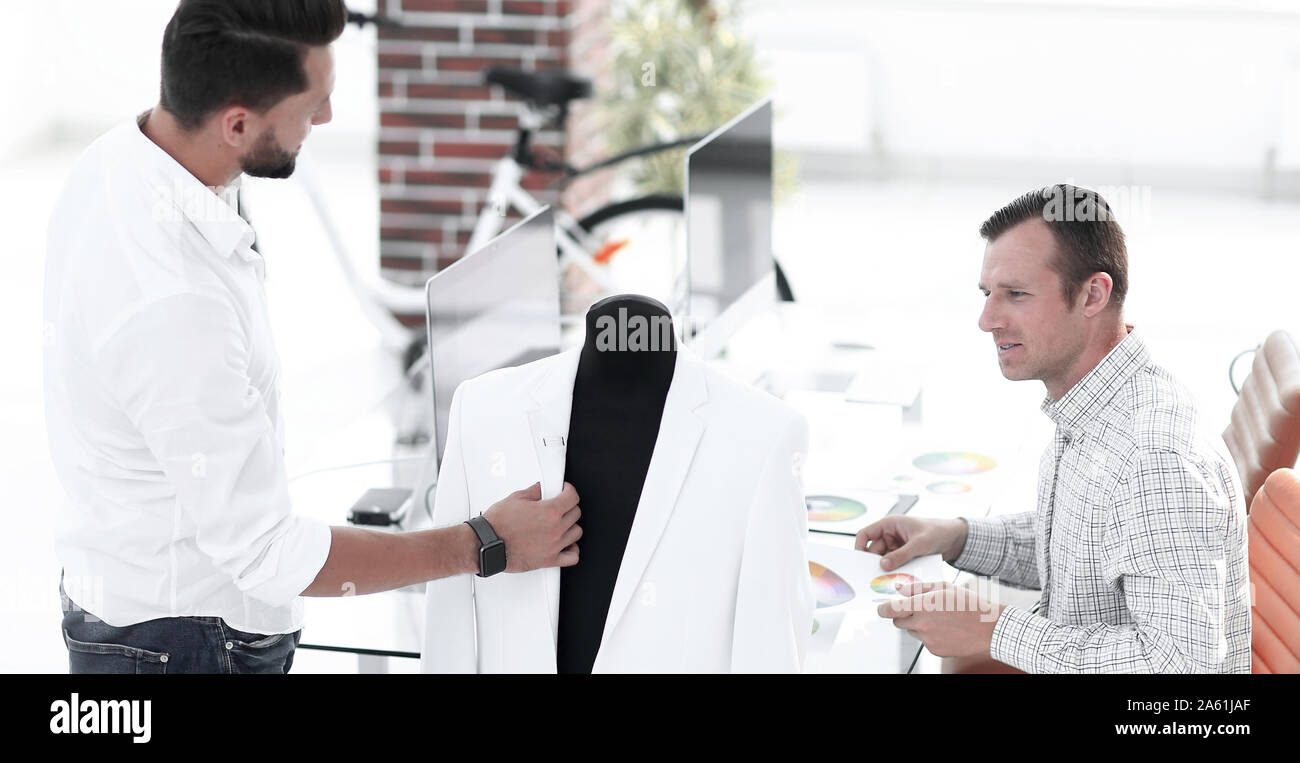 Multiethnic fashion designers hi-res stock photography and images - Alamy