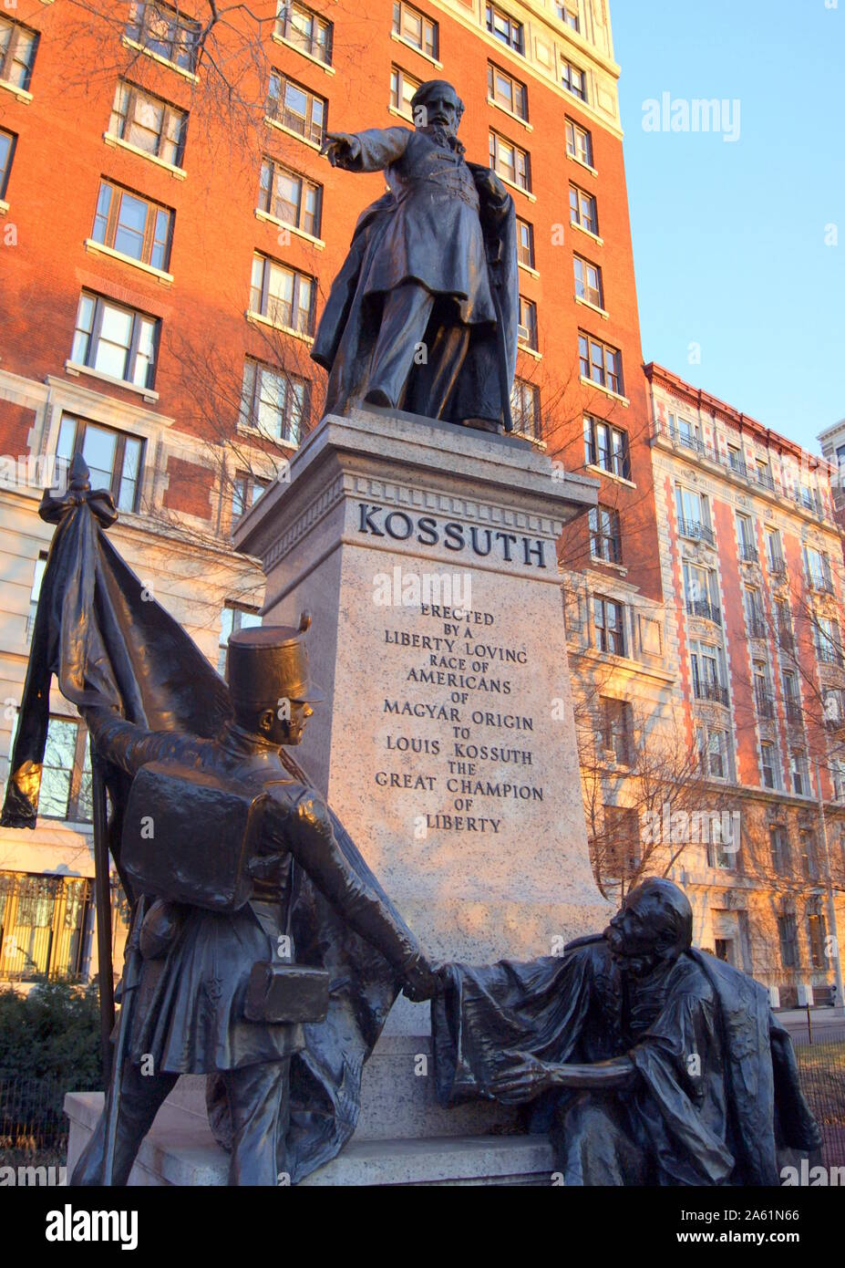 Lajos kossuth monument hi-res stock photography and images - Alamy
