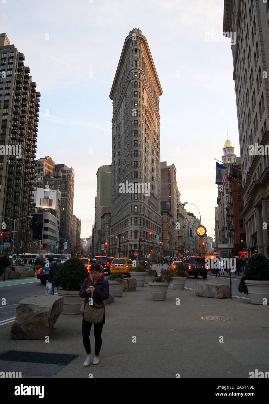 Flatiron Building A Triangular 22 Story Iconic Landmark Completed In 1902 View At Sunset New York Ny Usa Stock Photo Alamy