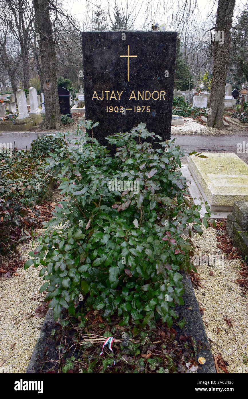 Tomb of Andor Ajtay (actor), Farkasréti Cemetery or Farkasrét Cemetery, Farkasréti temető, Budapest, Hungary, Magyarország, Europe Stock Photo