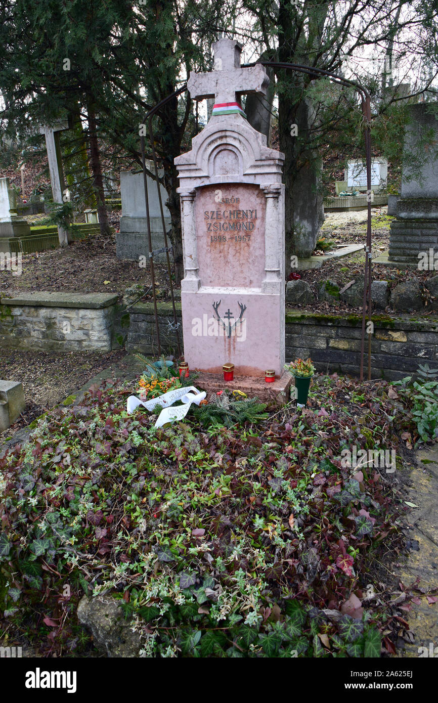 Tomb of Zsigmond Széchenyi, Farkasréti Cemetery or Farkasrét Cemetery, Farkasréti temető, Budapest, Hungary, Magyarország, Europe Stock Photo