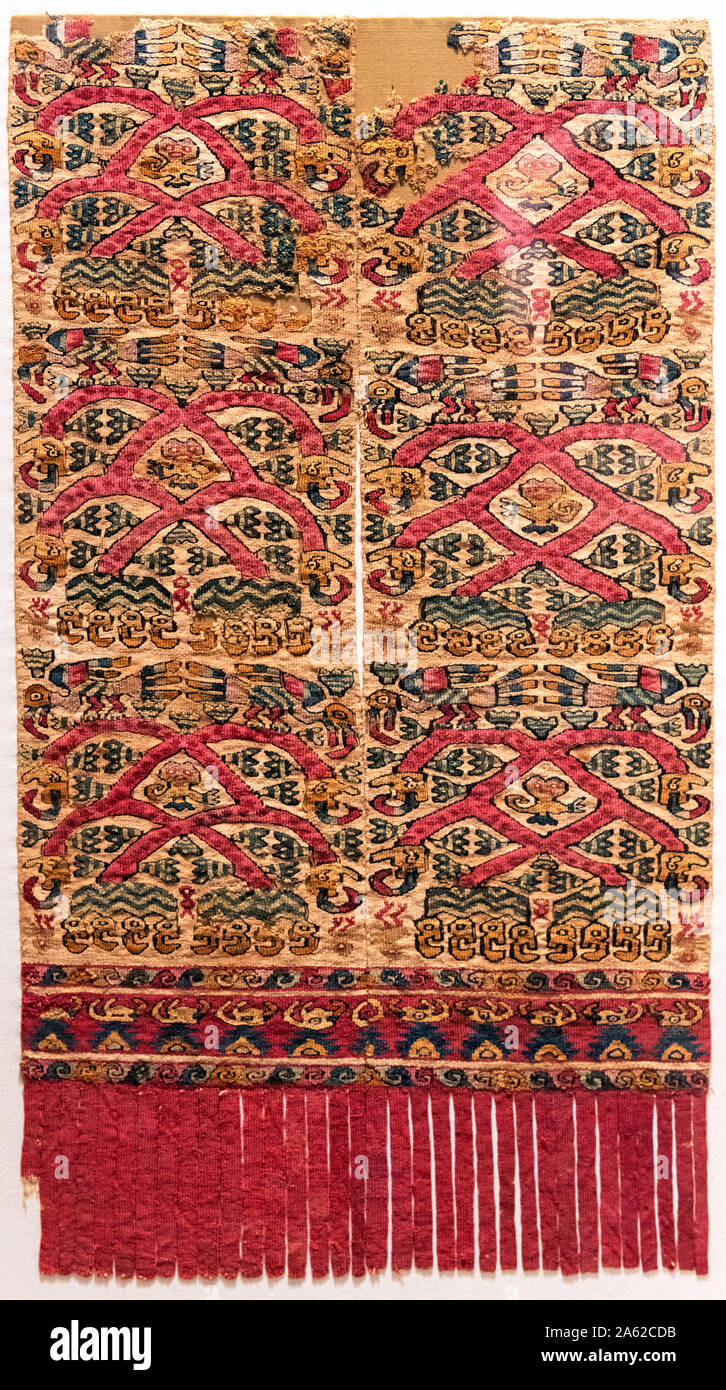 Chimu textile from the Imperial Epoch, 1300 to 1532 AD, Larco Museum, Lima, Peru, South America Stock Photo