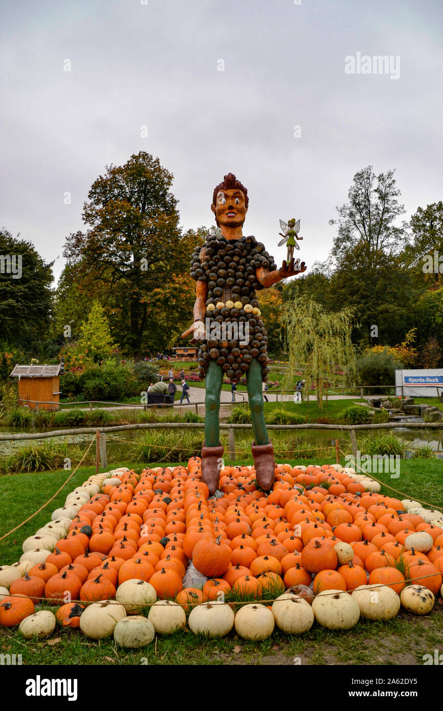 Pumpkins from all over the world | Pumpkin collections | Happy Halloween | Creepy Pumpkins | Pumpkin figures | Autumn pictures | Autumn decoration Stock Photo