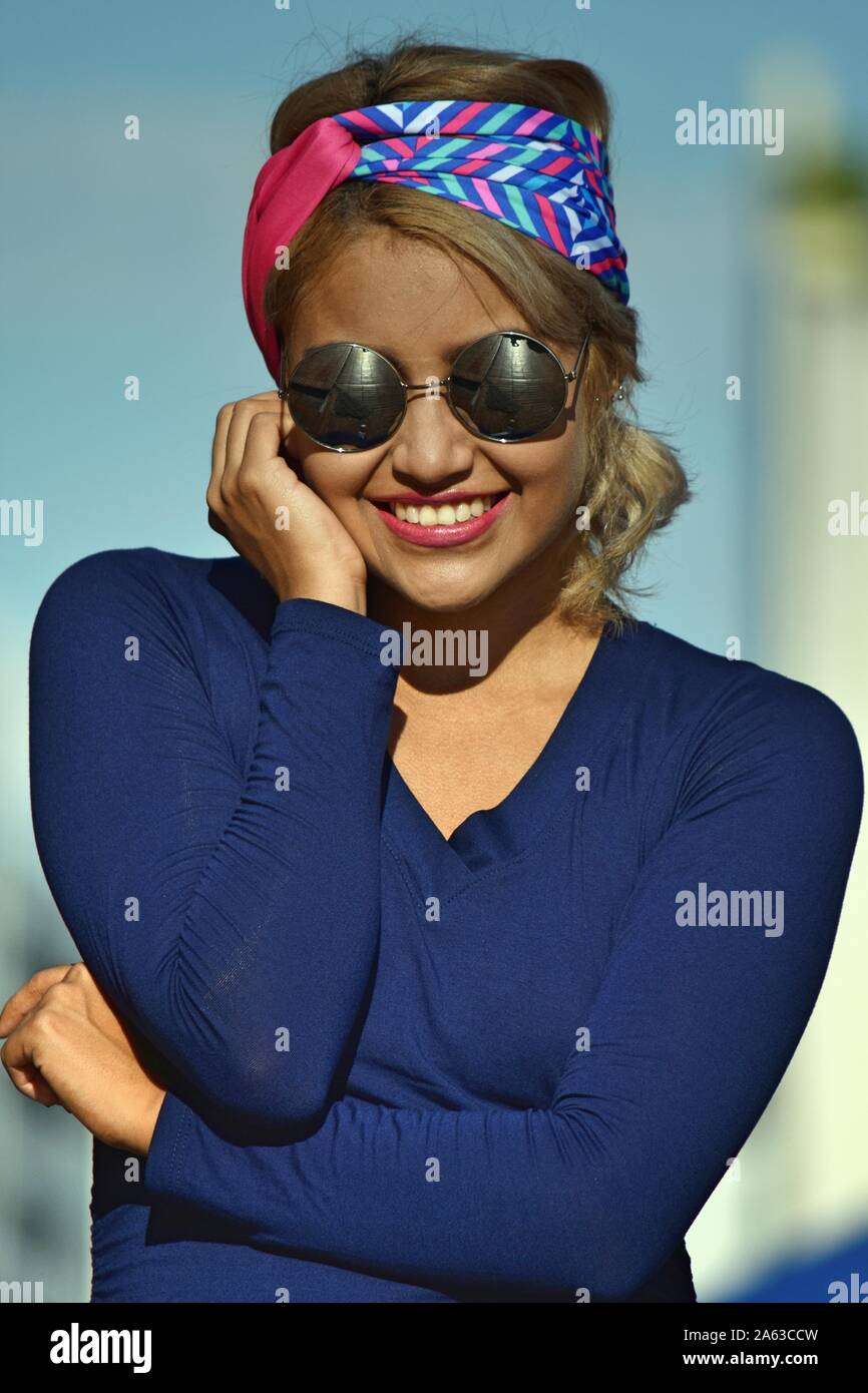 Hispanic female smiling hi-res stock photography and images - Alamy