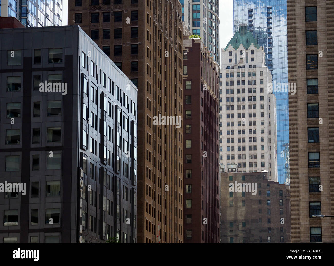 View close up view of the Chicago skyline in Chicago, IL Stock Photo - Alamy