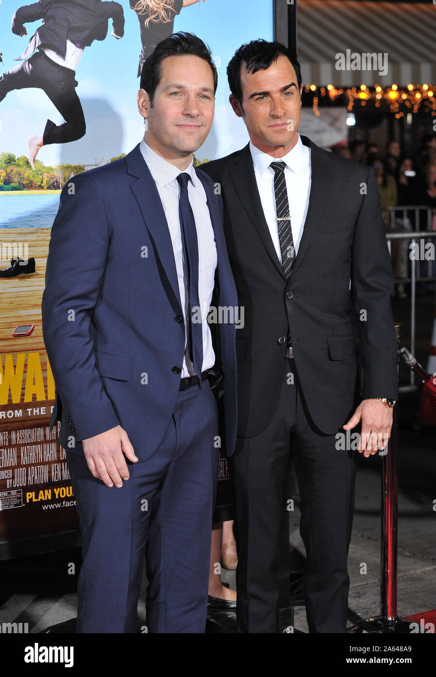 Paul rudd justin theroux wanderlust hi-res stock photography and images ...