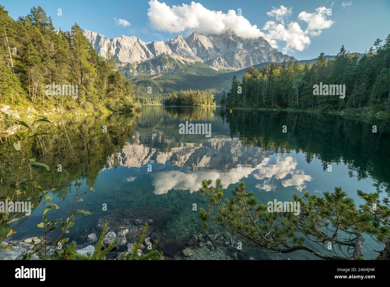 Zugspitze and wetterstein range with reflection in the eibsee lake hi ...
