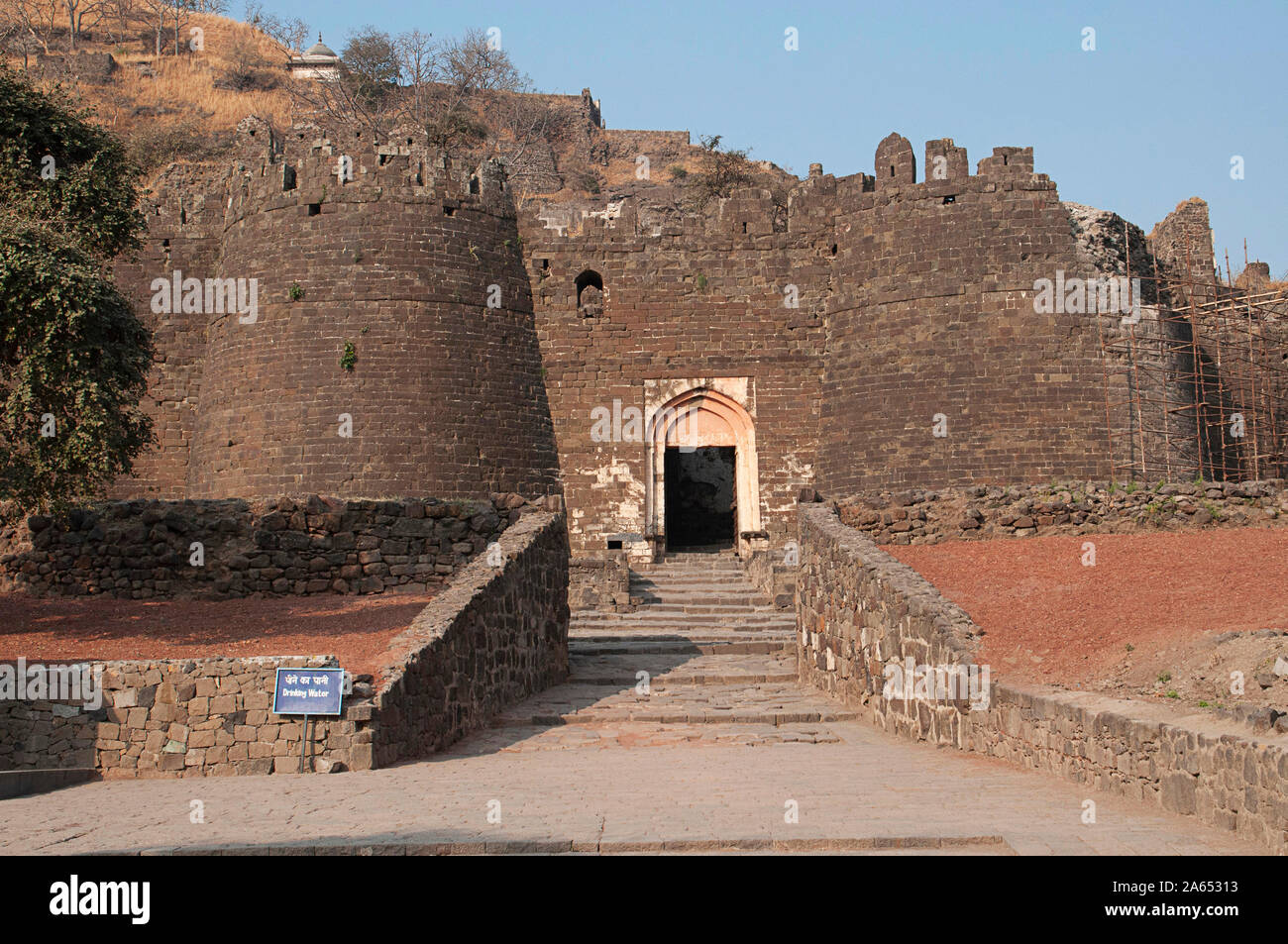 Daulatabad fort, door and fortress, in Aurangabad district, Maharashtra Stock Photo