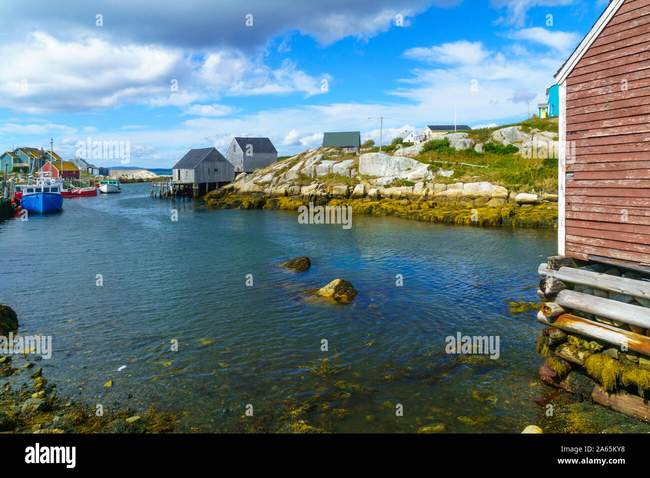 View of boats and houses, in the fishing village Peggys Cove, Nova