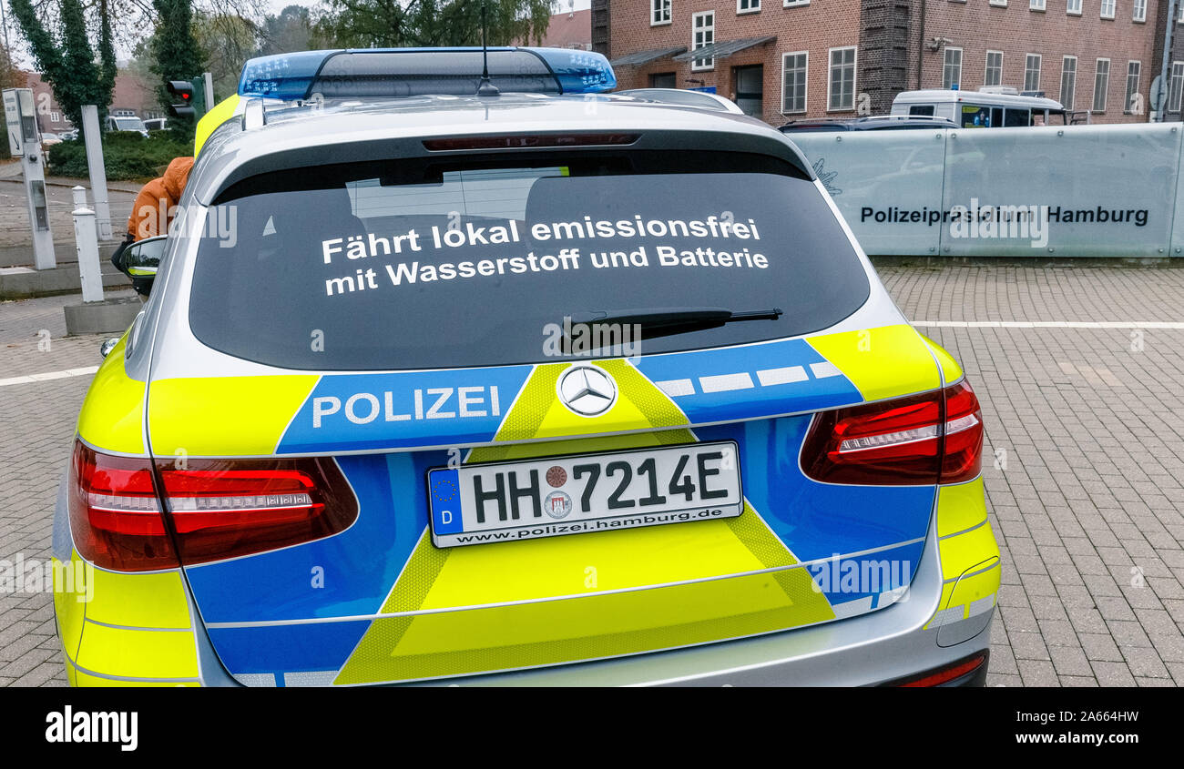 24 October 2019, Hamburg: 'Fährt locally emission-free with hydrogen and battery' is written on the rear window of Hamburg's first patrol car with fuel cell drive. The Mercedes-Benz GLC F-Cell is to be the world's first police radio patrol car with both a fuel cell and battery drive. Photo: Markus Scholz/dpa Stock Photo