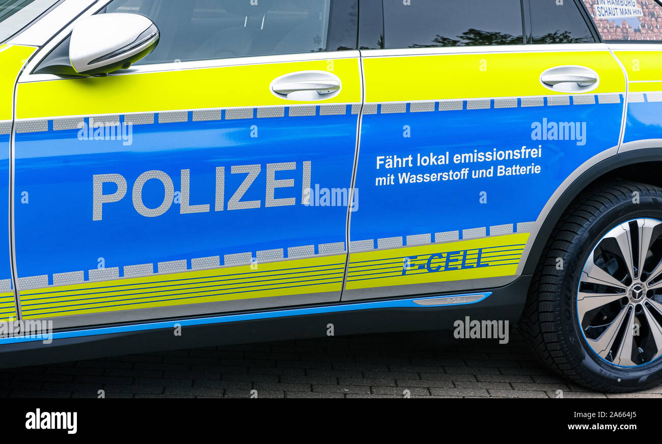 24 October 2019, Hamburg: 'Fährt locally emission-free with hydrogen and battery' is written on the rear window of Hamburg's first patrol car with fuel cell drive. The Mercedes-Benz GLC F-Cell is to be the world's first police radio patrol car with both a fuel cell and battery drive. Photo: Markus Scholz/dpa Stock Photo