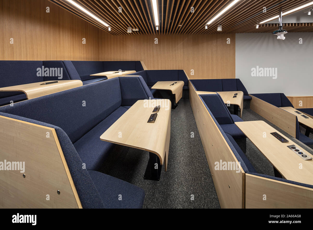 Refurbished lecture theatre in the Blackett Building at Imperial College, London. Stock Photo