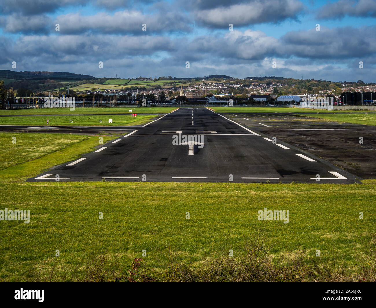 Learn to Fly – Ulster Flying Club – Flying Lessons in Northern Ireland