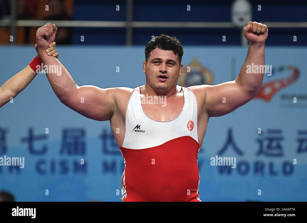 191024) -- WUHAN, Oct. 24, 2019 (Xinhua) -- Riza Kayaalp of Turkey  celebrates after the men's 130kg Greco-Roman wrestling final match at the  7th International Military Sports Council (CISM) Military World Games