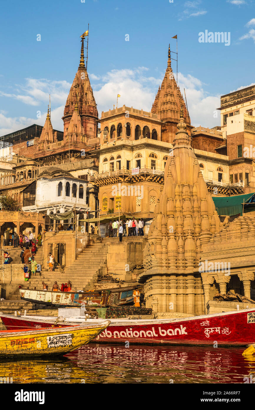 India, Uttar Pradesh, Varanasi, View towards the submerged Shiva temple at Scindia Ghat Stock Photo
