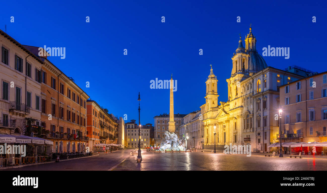 Italy, Lazio, Rome, Parione, Piazza Navona, Fontana dei Quattro Fiumi ...