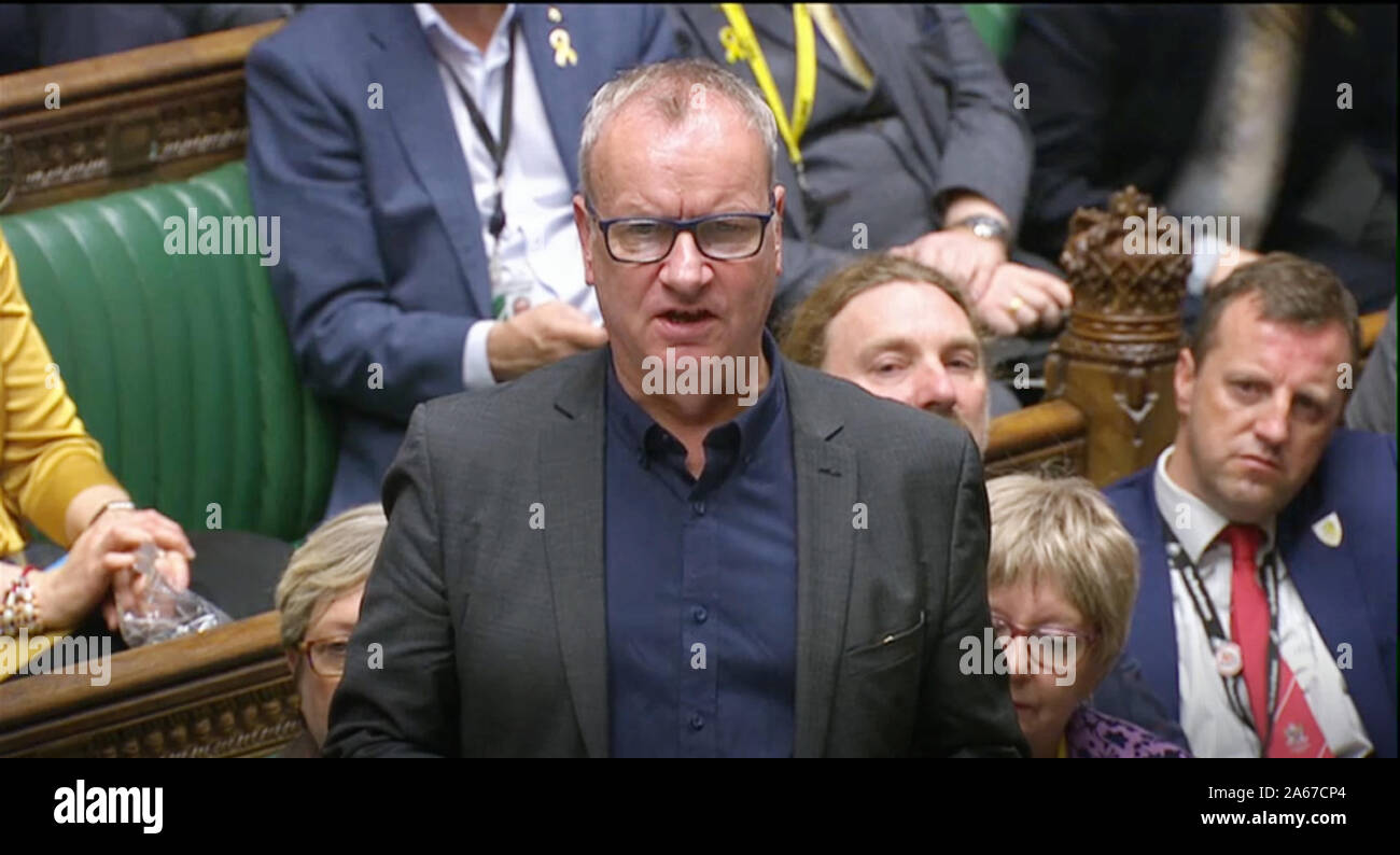 SNP MP Pete Wishart responds to Leader of the House of Commons Jacob Rees-Mogg during a debate around the Government's plans for an early election in the House of Commons, Westminster, London. Stock Photo