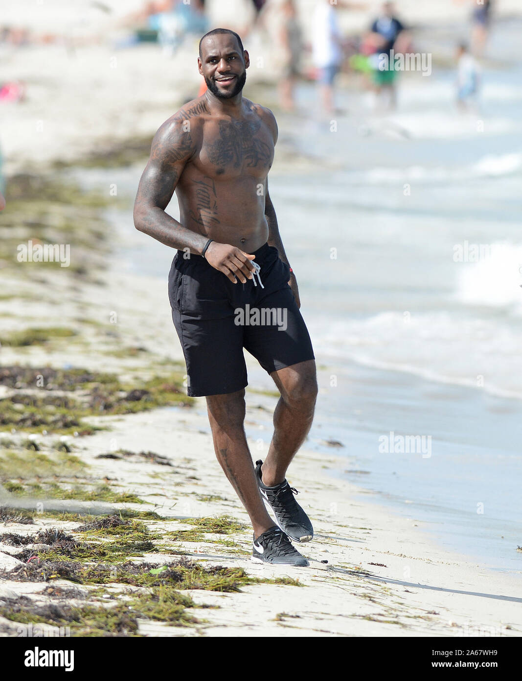 MIAMI BEACH, FL - AUGUST 16: LeBron James showed up on location in Miami  Beach for a Nike commercial. The NBA champion hopped on a bicycle and rode  around the iconic Ocean
