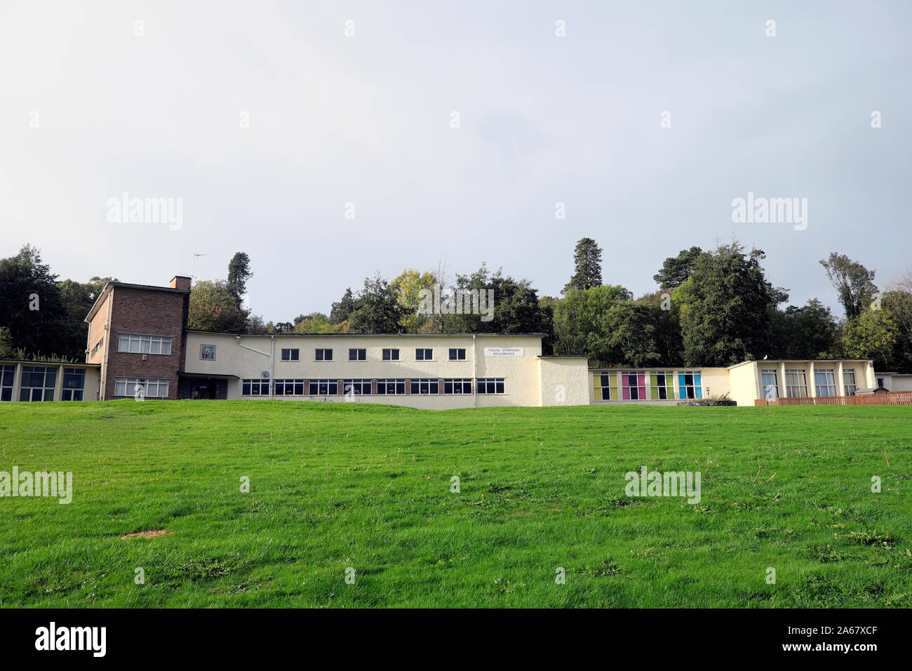 Ysgol Gynradd Beaumaris primary school exterior view of building destined for closure Beaumaris Anglesey Wales UK  KATHY DEWITT Stock Photo