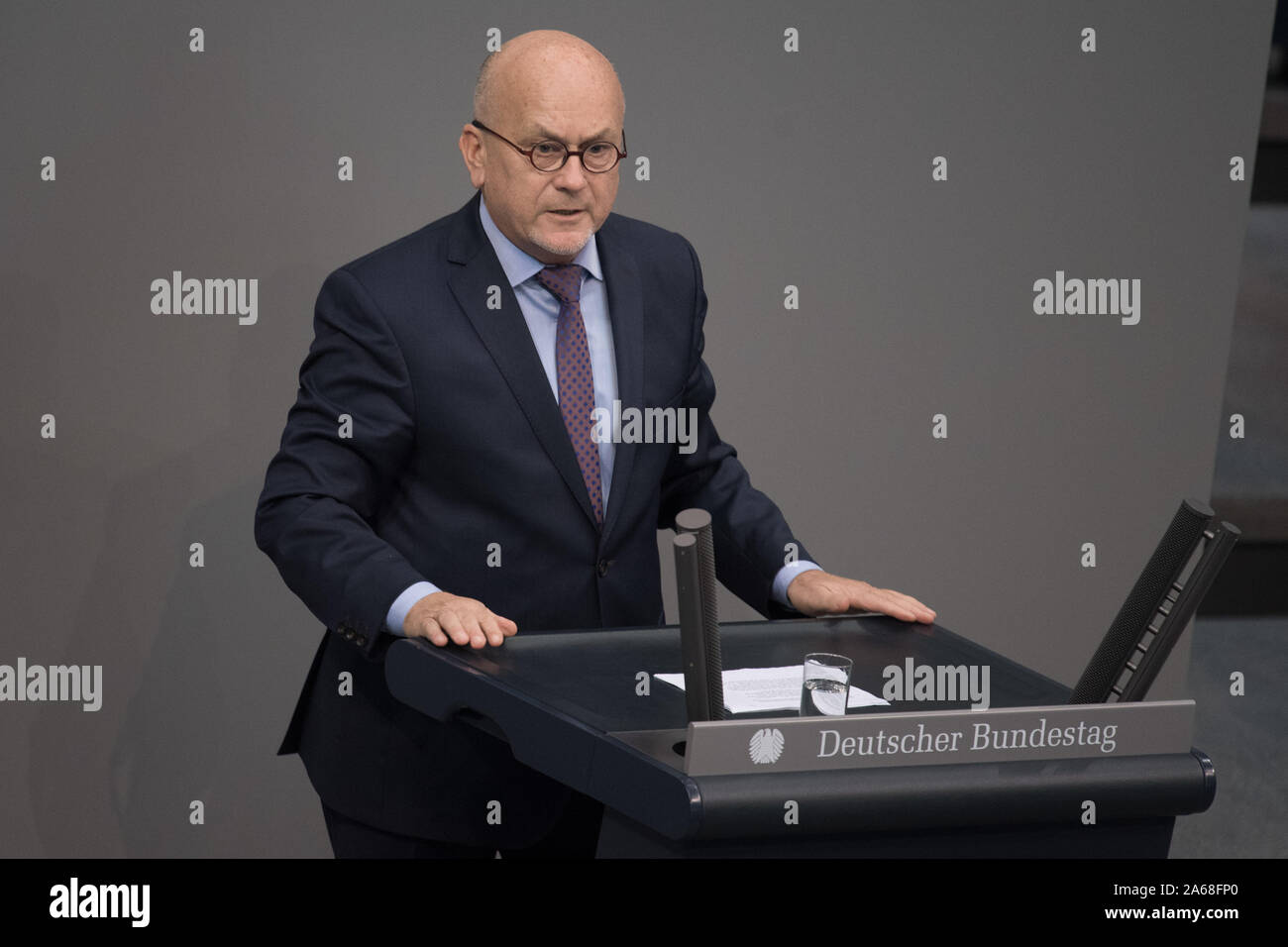 Berlin, Germany. 24th Oct, 2019. Manfred Grund (CDU/CSU) speaks in the plenary session of the German Bundestag. The main topics of the 121st session of the 19th legislative period are the partial abolition of the solidarity surcharge, a minimum training allowance for trainees, the anti-IS deployment of the Bundeswehr, working conditions in the parcel sector, better pay for carers and the 15th anniversary of the moped driving licence. Credit: Jörg Carstensen/dpa/Alamy Live News Stock Photo