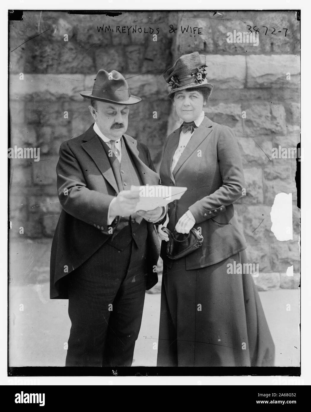 Wm. Reynolds & wife Stock Photo - Alamy