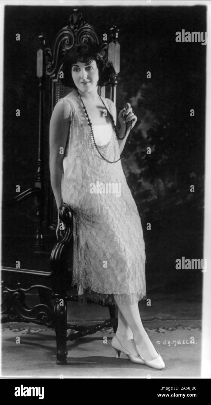 1900s woman evening gown hi-res stock photography and images - Alamy