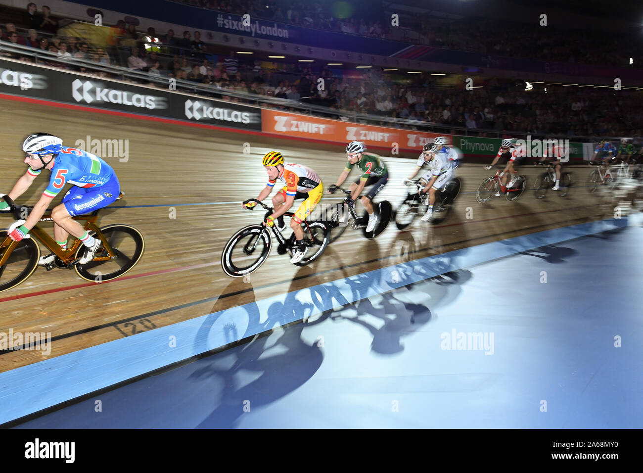 LONDON, UNITED KINGDOM. 24th Oct, 2019. Wim Stroetinga of Netherlands competes in ManÕs Elimination race during Day 3 of Six Day London 2019 at Lee Valley VeloPark on Thursday, October 24, 2019 in LONDON, UNITED KINGDOM. Credit: Taka G Wu/Alamy Live News Stock Photo