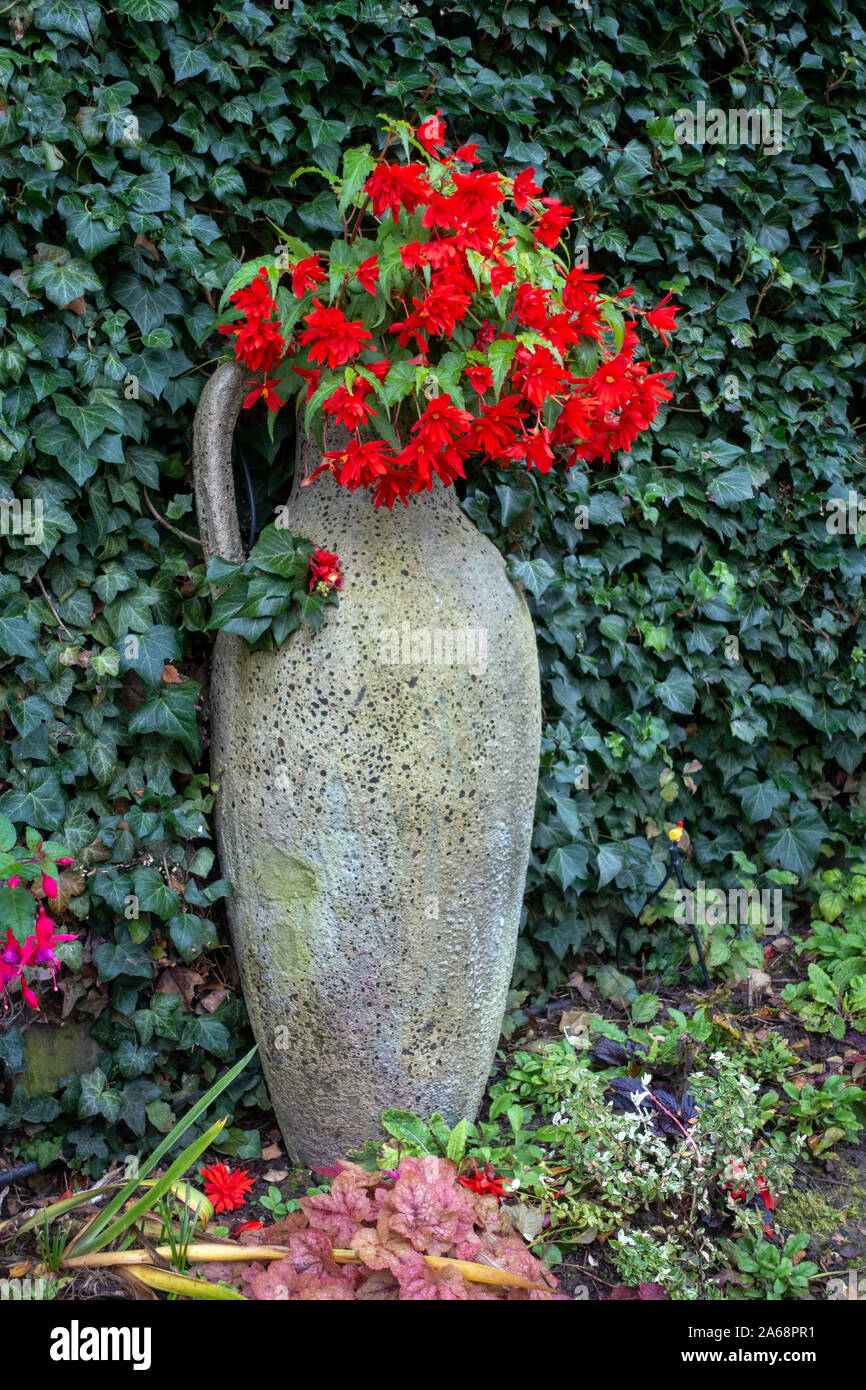 ANTIQUE TWO 2 HANDLES POTTERY RED TERRACOTTA GARDEN POT CLAY VESSEL