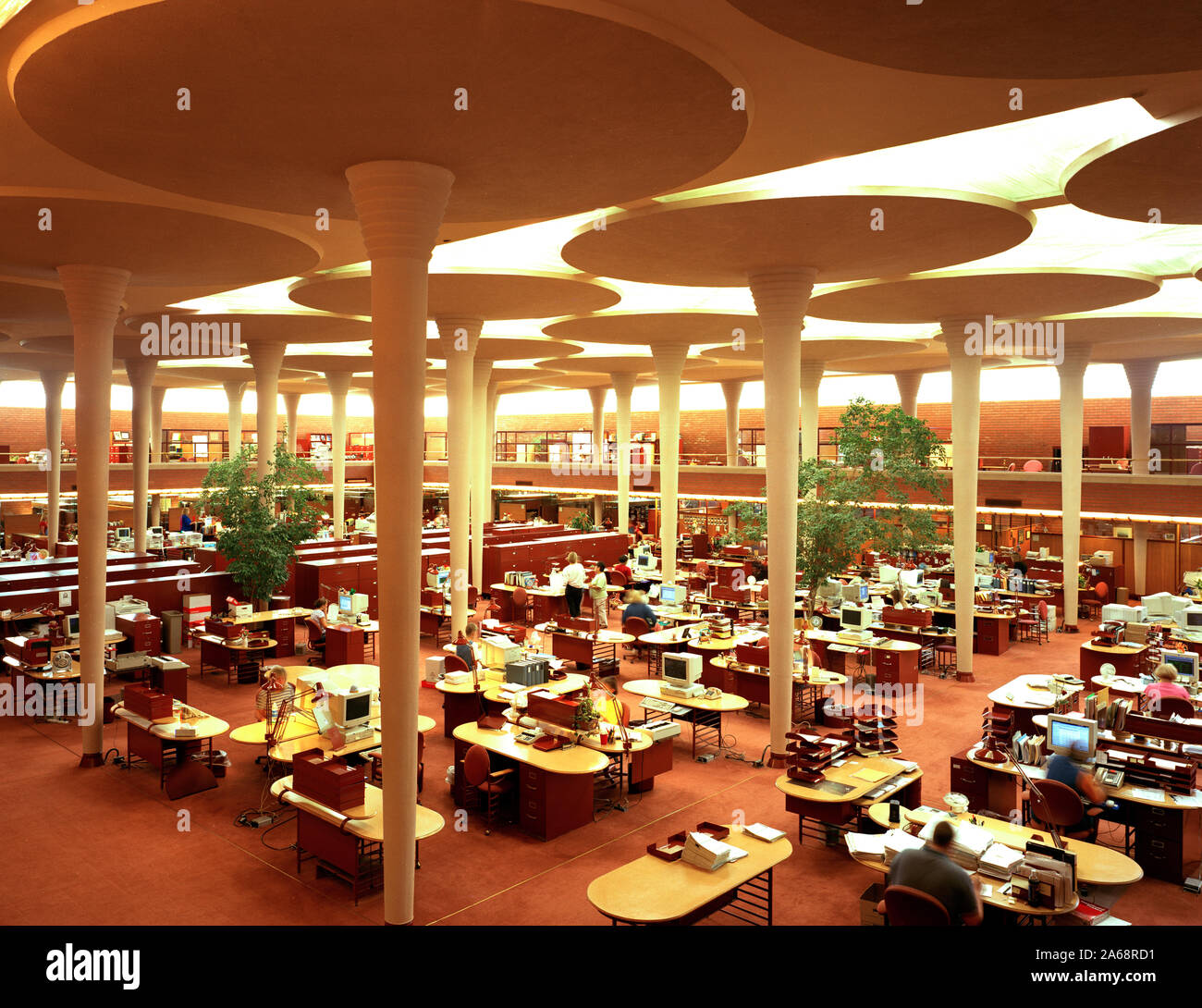 Work area at the Johnson Wax Building, headquarters of the S.C. Johnson and Son Co., Racine, Wisconsin Stock Photo