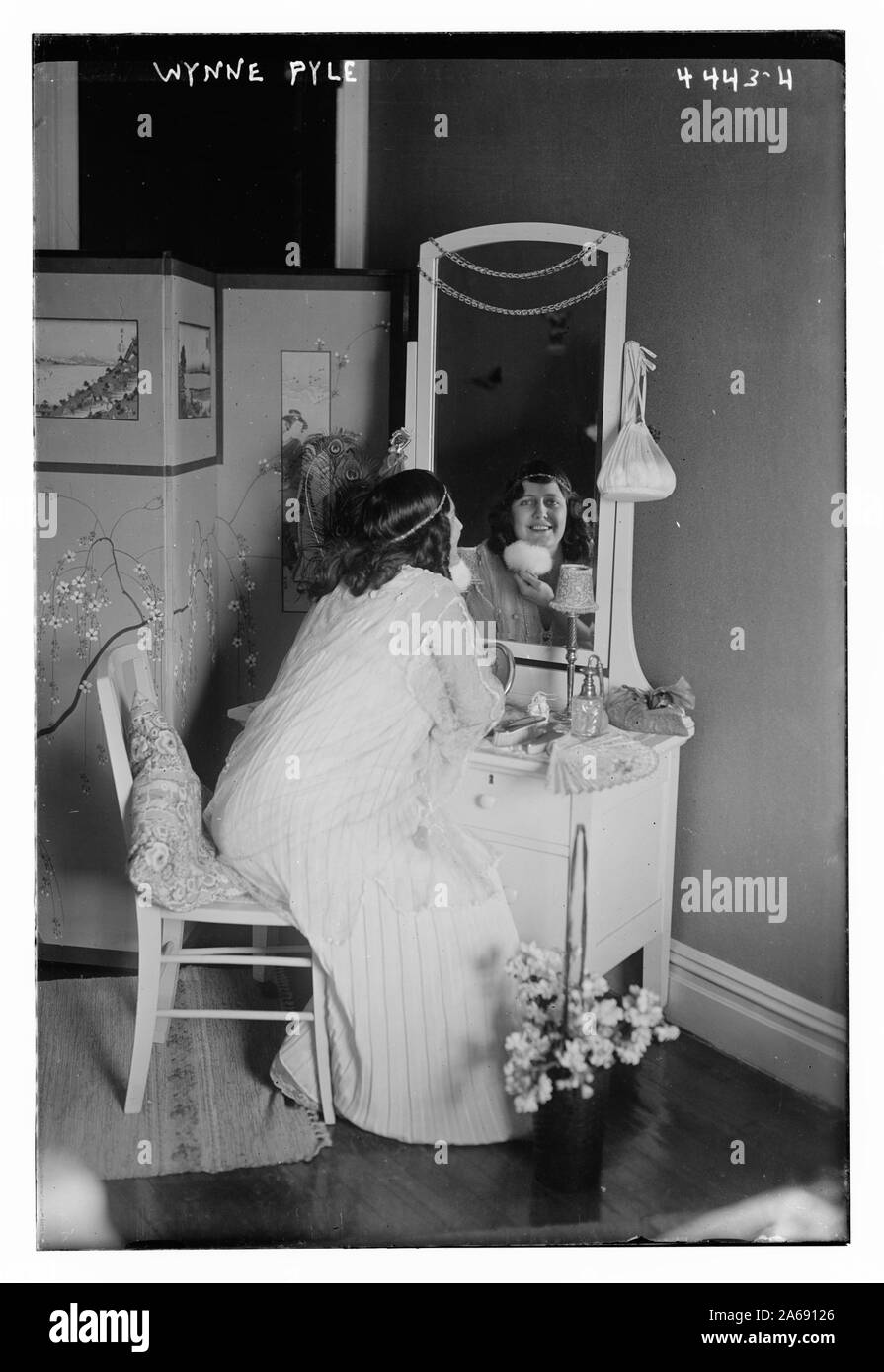 Pyle Black and White Stock Photos & Images Alamy