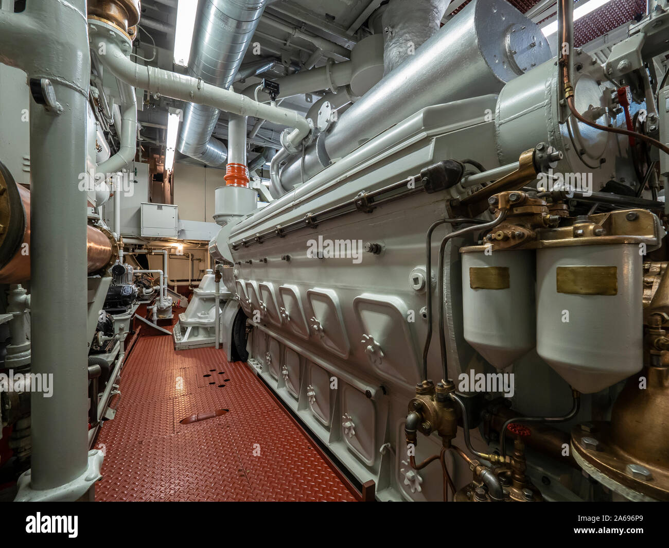 Diesel engine room hires stock photography and images Alamy