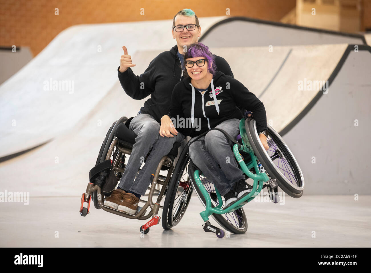 Wheelchair skating hi-res stock photography and images - Alamy