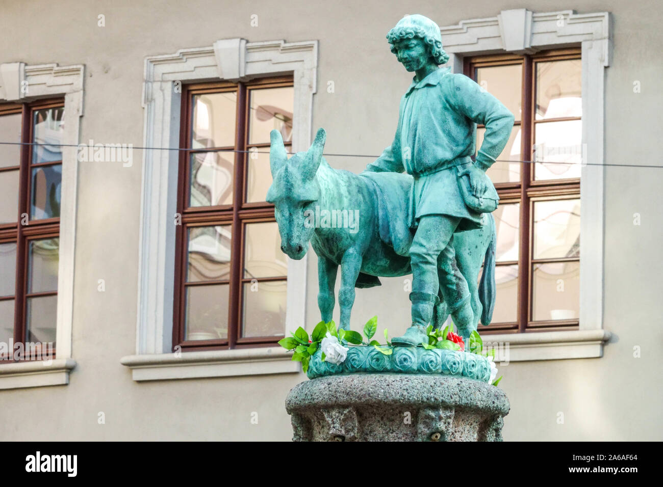 Halle Saale Donkey Fountain Eselsbrunnen At Alter Markt Germany Stock Photo Alamy