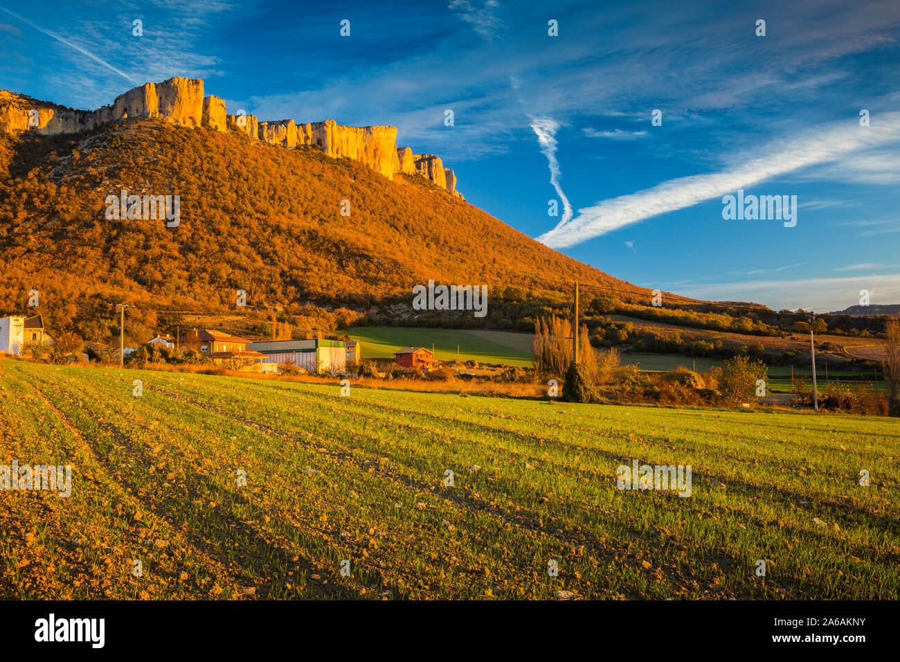 Landscape mountains and tourism hi-res stock photography and images - Alamy
